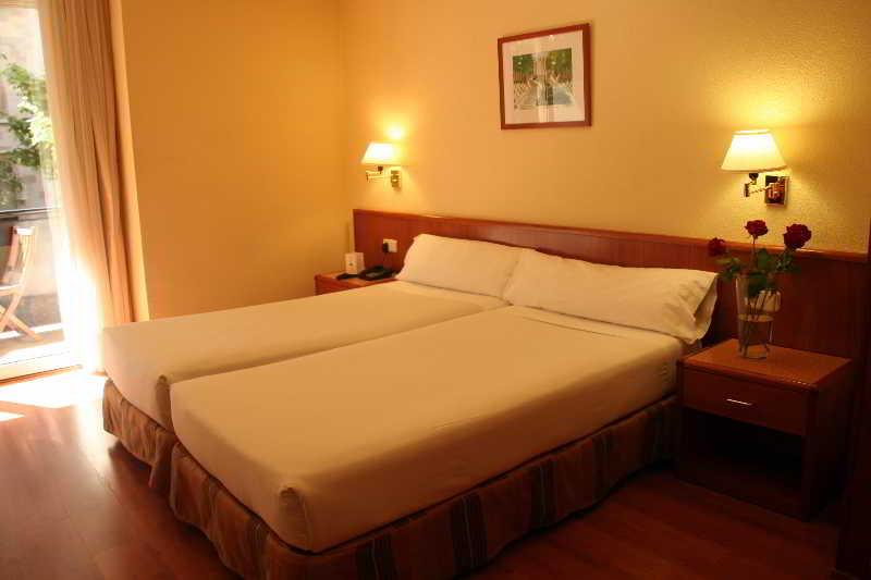 Barcelona Atiram Hotels Экстерьер фото